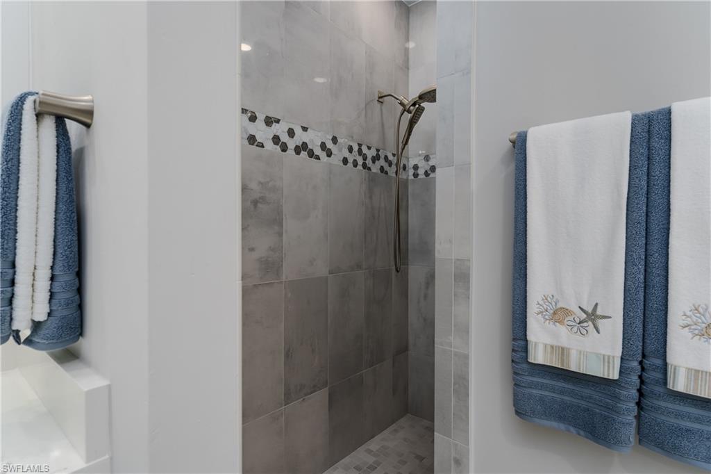 MARCO BEACH - Residential