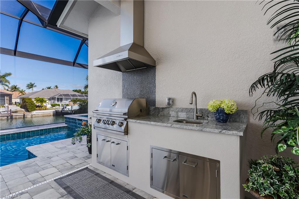 MARCO BEACH - Residential