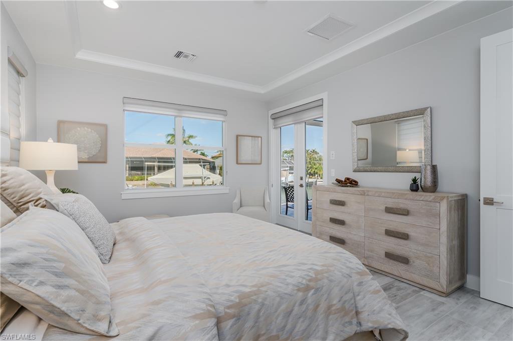 MARCO BEACH - Residential