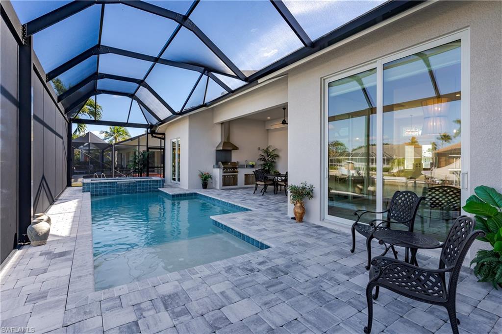 MARCO BEACH - Residential