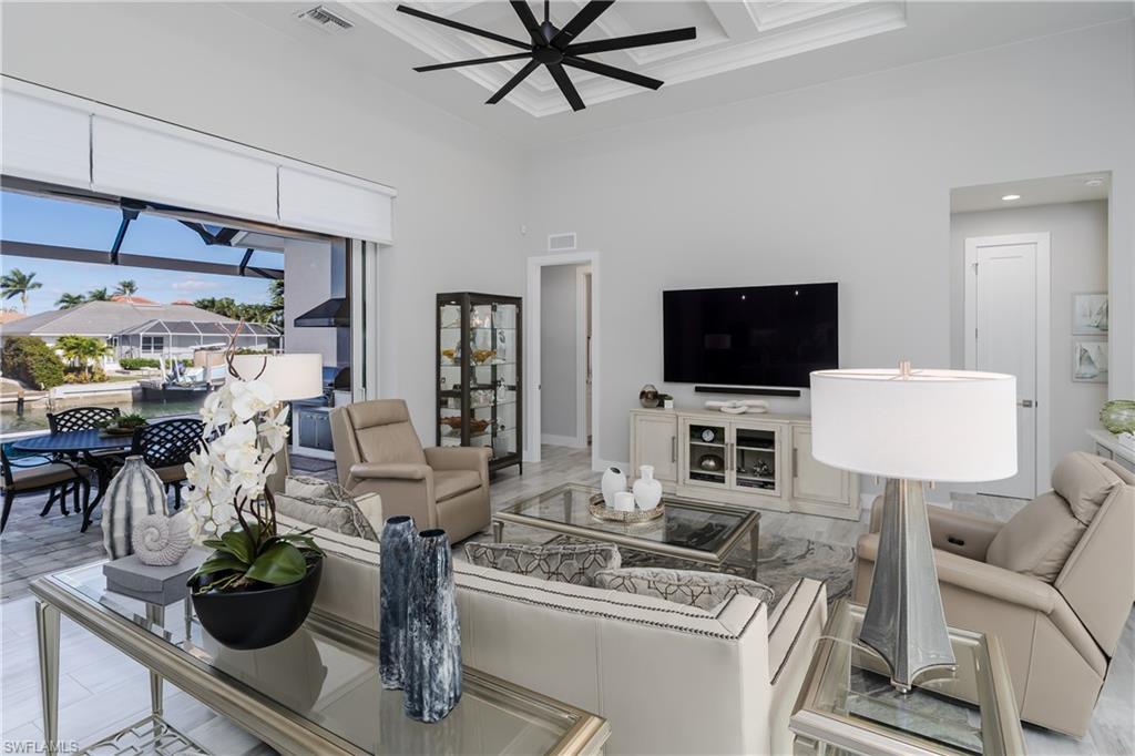 MARCO BEACH - Residential