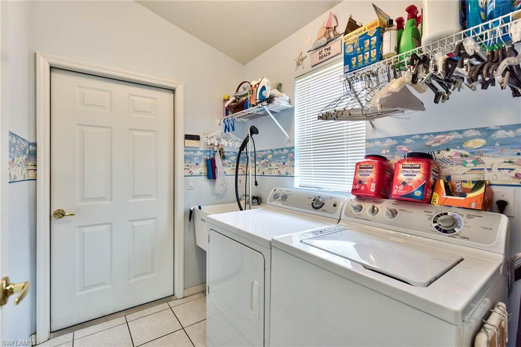 WHISPER CREEK - Residential