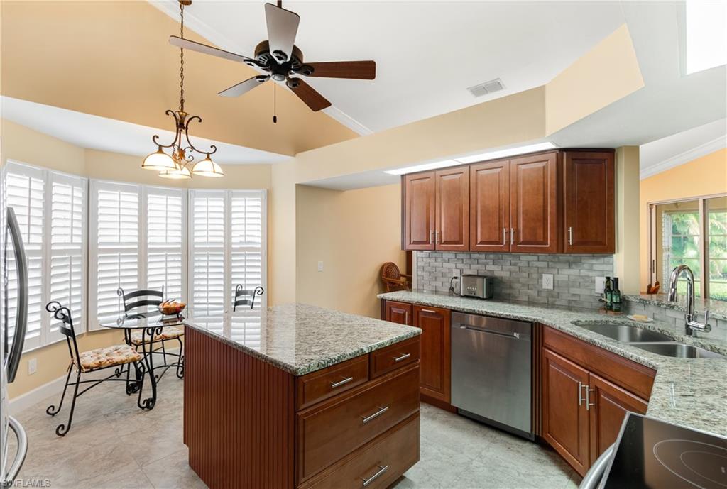 DEL VERA COUNTRY CLUB - Residential