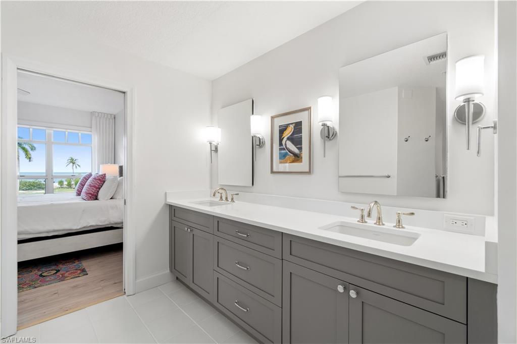 BAREFOOT BEACH CLUB - Residential