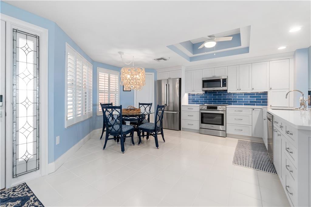 BAREFOOT BEACH CLUB - Residential