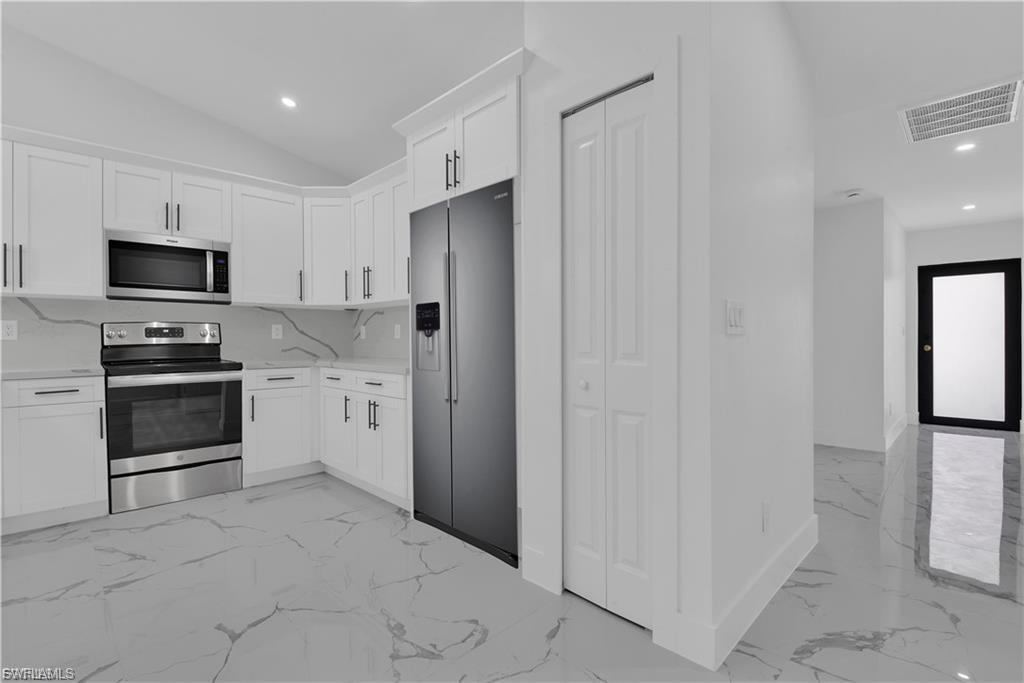 LEHIGH ACRES - Residential Lease