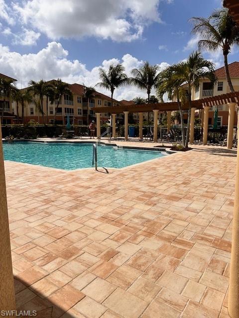 VAN LOON COMMONS - Residential Lease