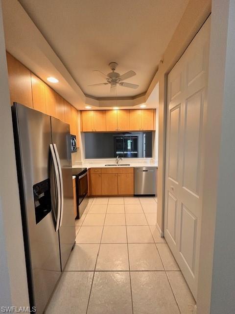 VAN LOON COMMONS - Residential Lease