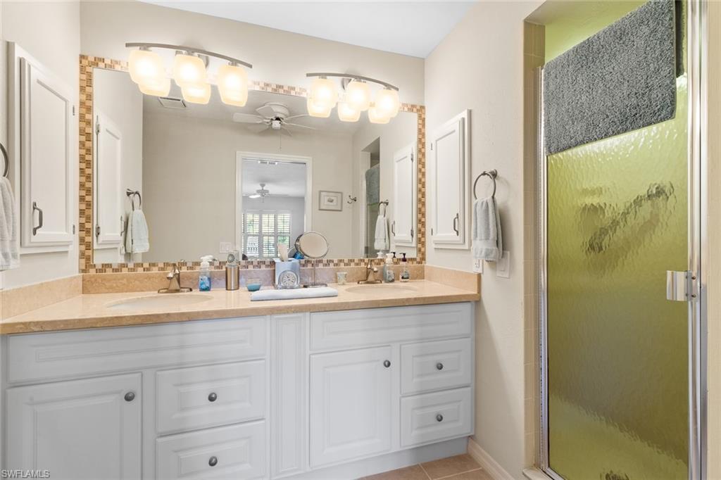 FOX HOLLOW - Residential