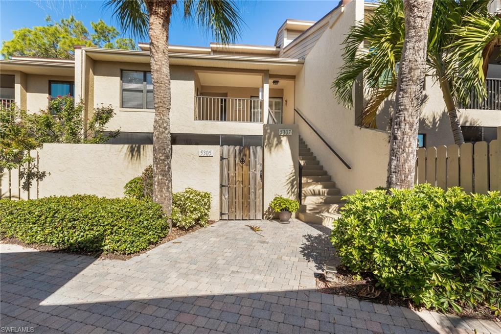 FOX HOLLOW - Residential