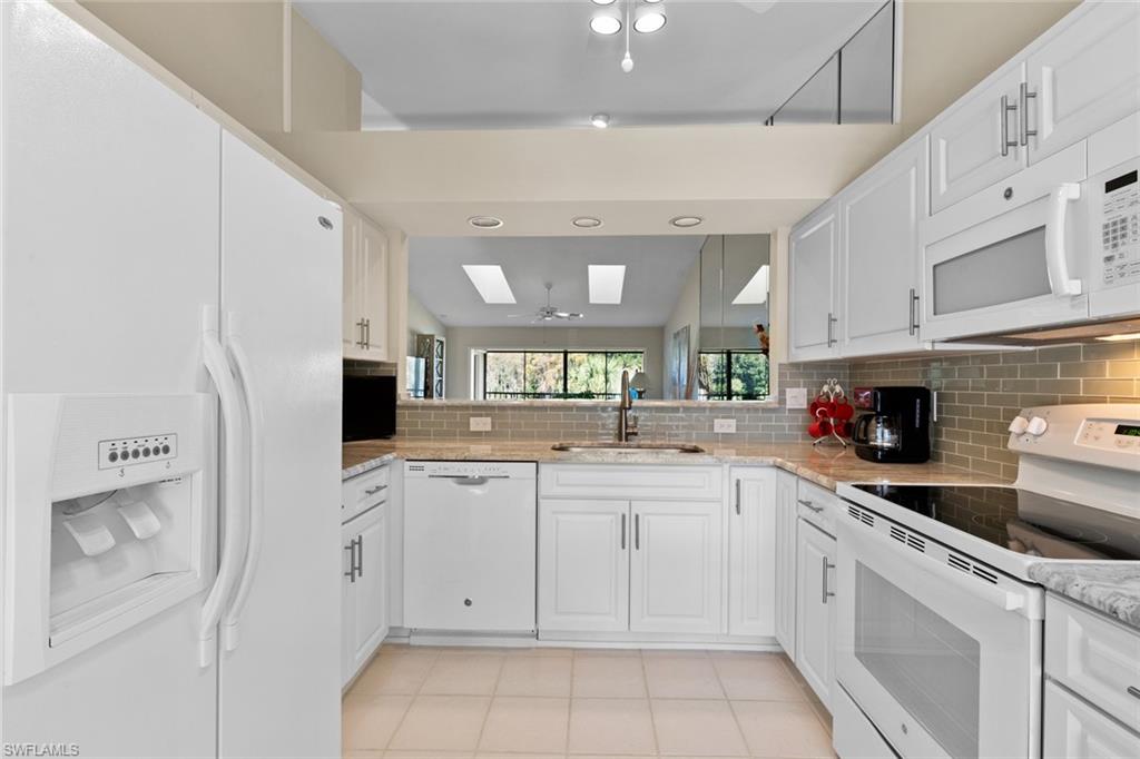 FOX HOLLOW - Residential