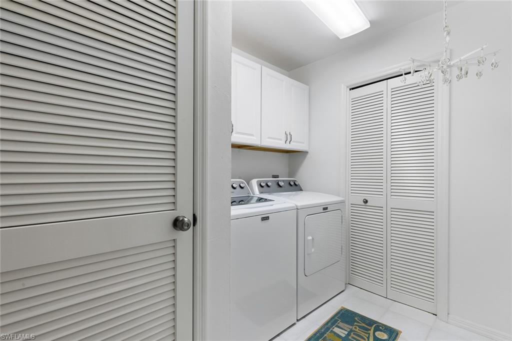 FOX HOLLOW - Residential