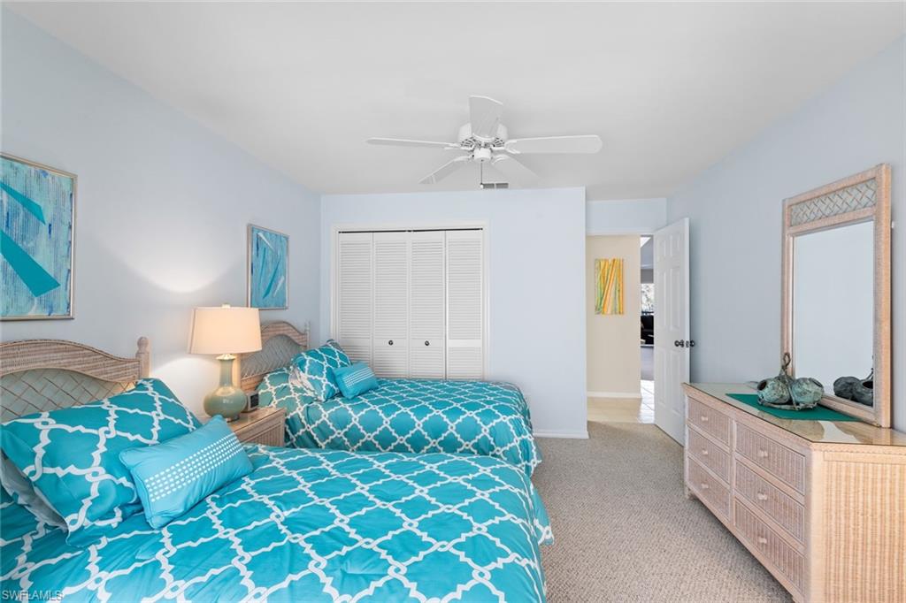 FOX HOLLOW - Residential