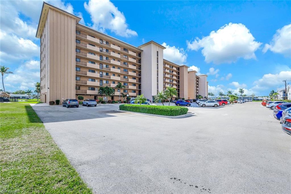 RIVER TOWERS CONDO - Residential