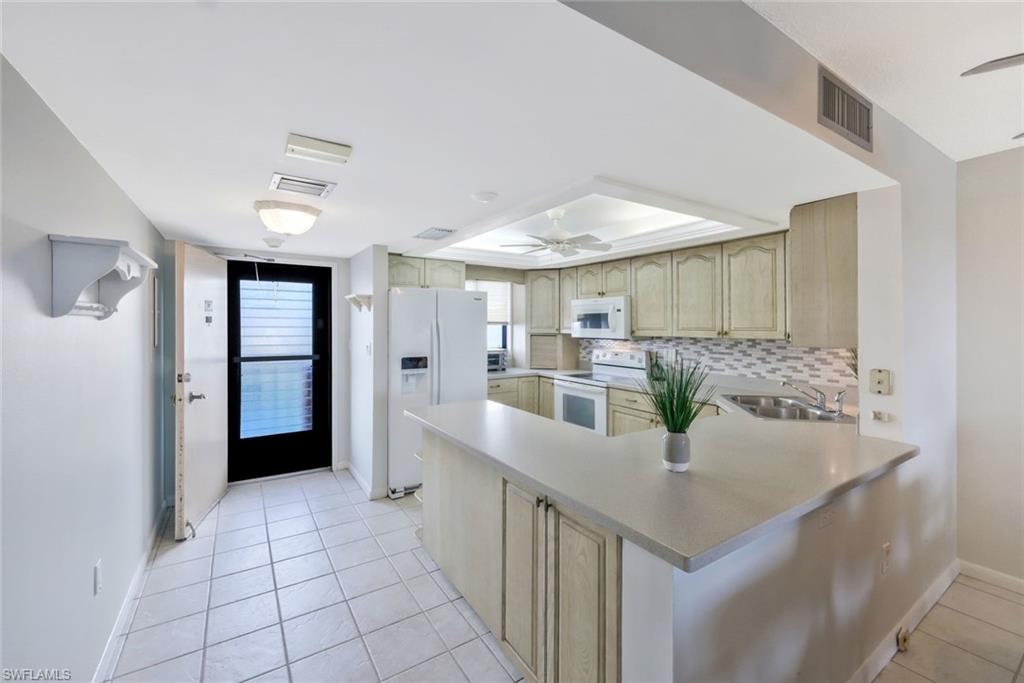 RIVER TOWERS CONDO - Residential