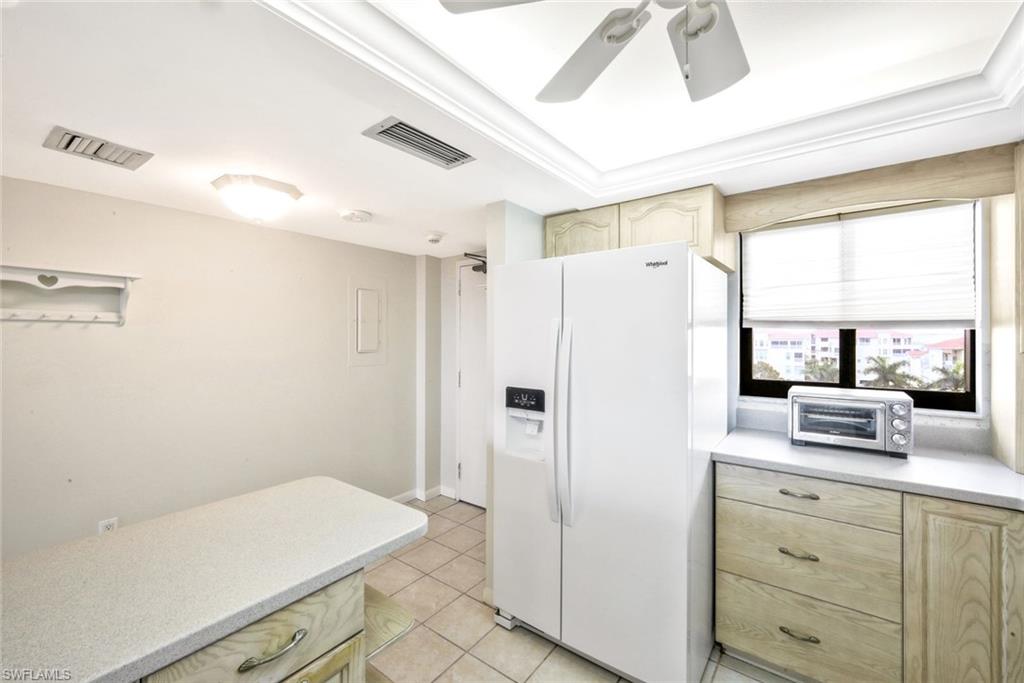 RIVER TOWERS CONDO - Residential