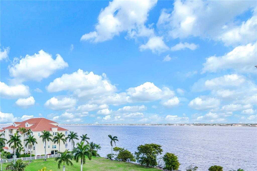 RIVER TOWERS CONDO - Residential