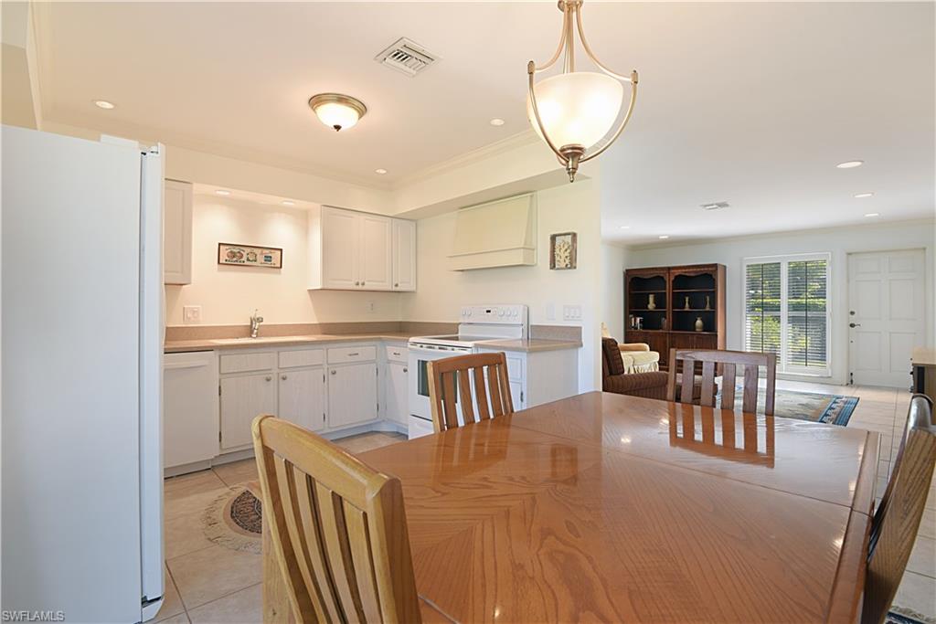 COCOHATCHEE VILLAS - Residential