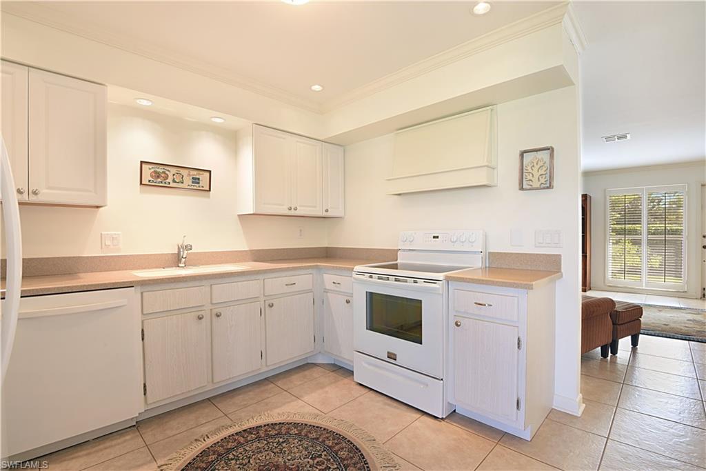 COCOHATCHEE VILLAS - Residential