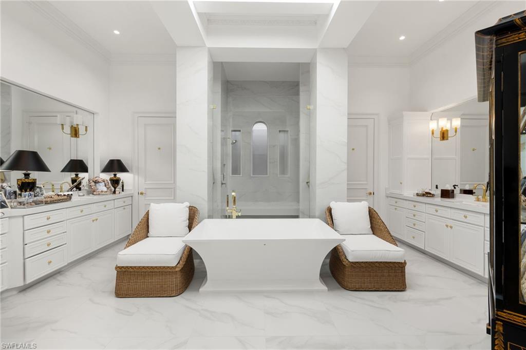 ESTATES AT BAY COLONY GOLF CLUB - Residential