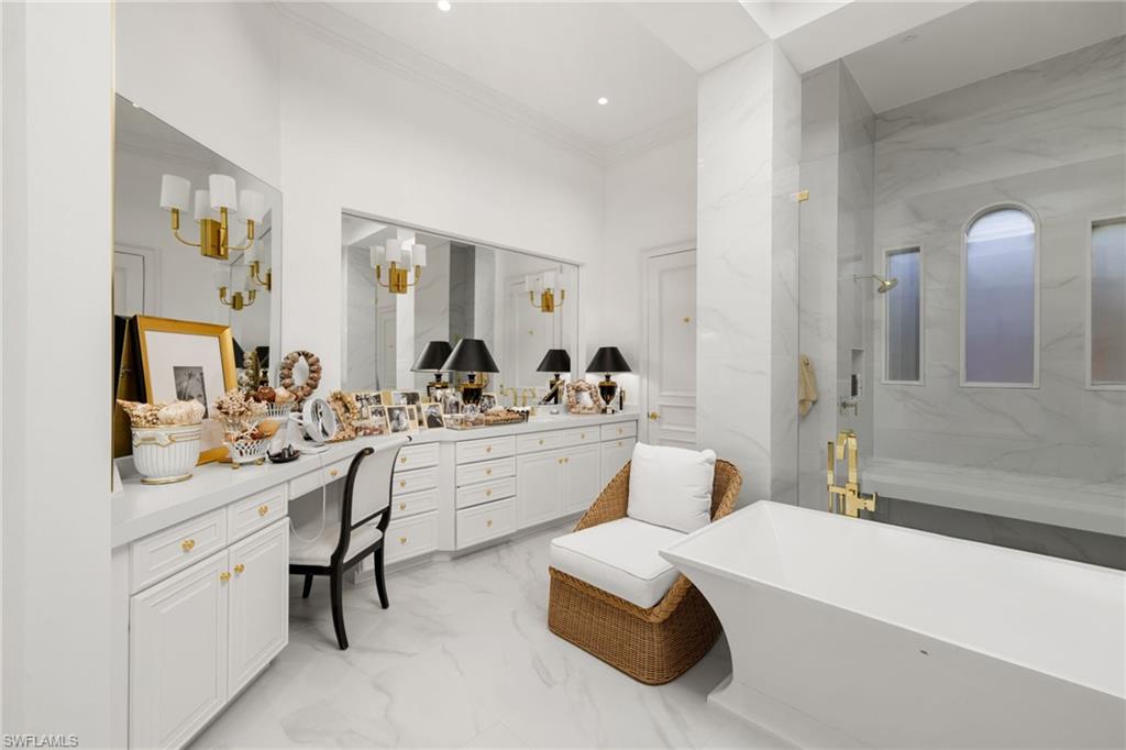 ESTATES AT BAY COLONY GOLF CLUB - Residential