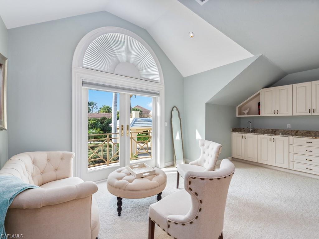 SPRING RIDGE - Residential