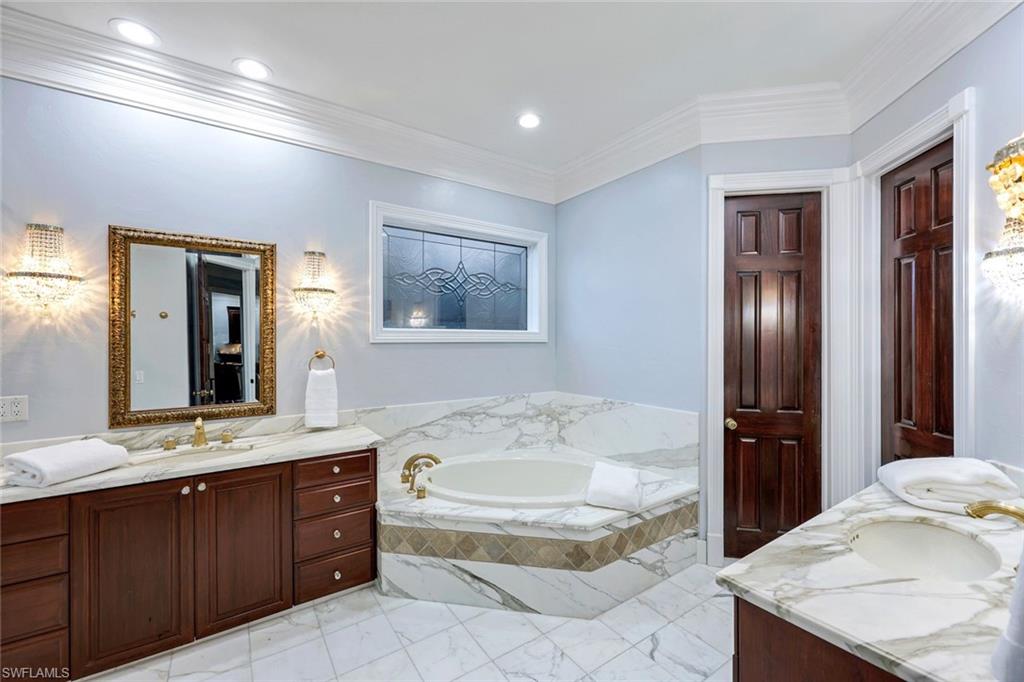 HIDDEN HARBOR - Residential