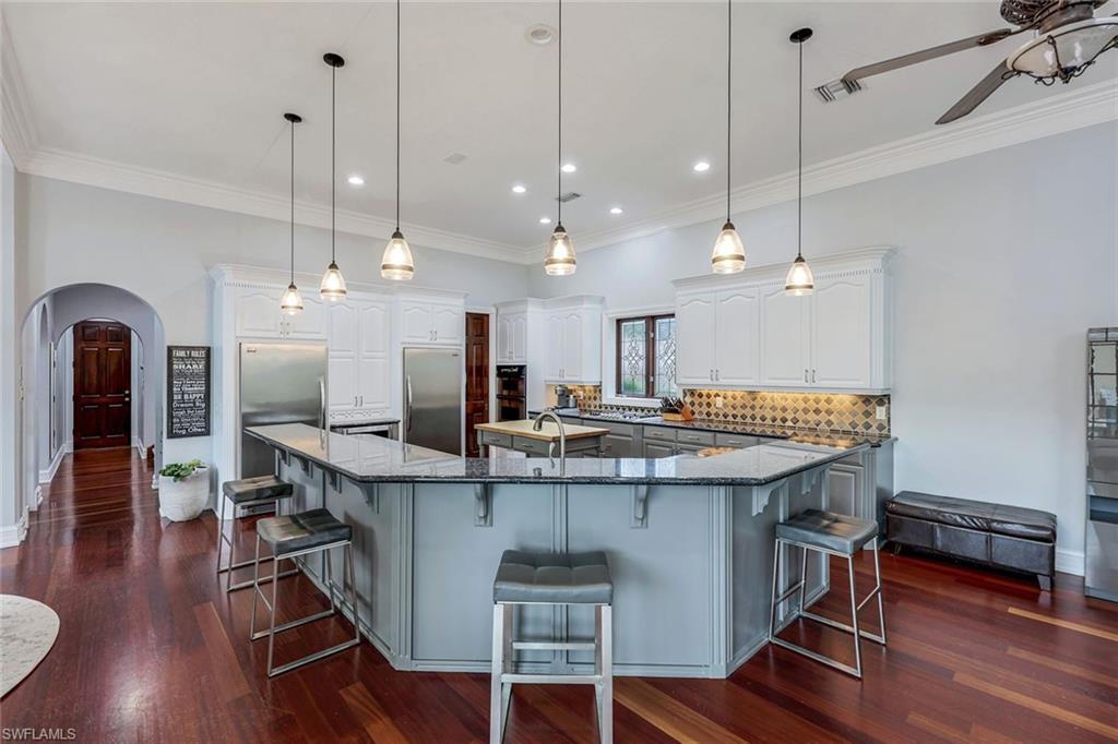 HIDDEN HARBOR - Residential