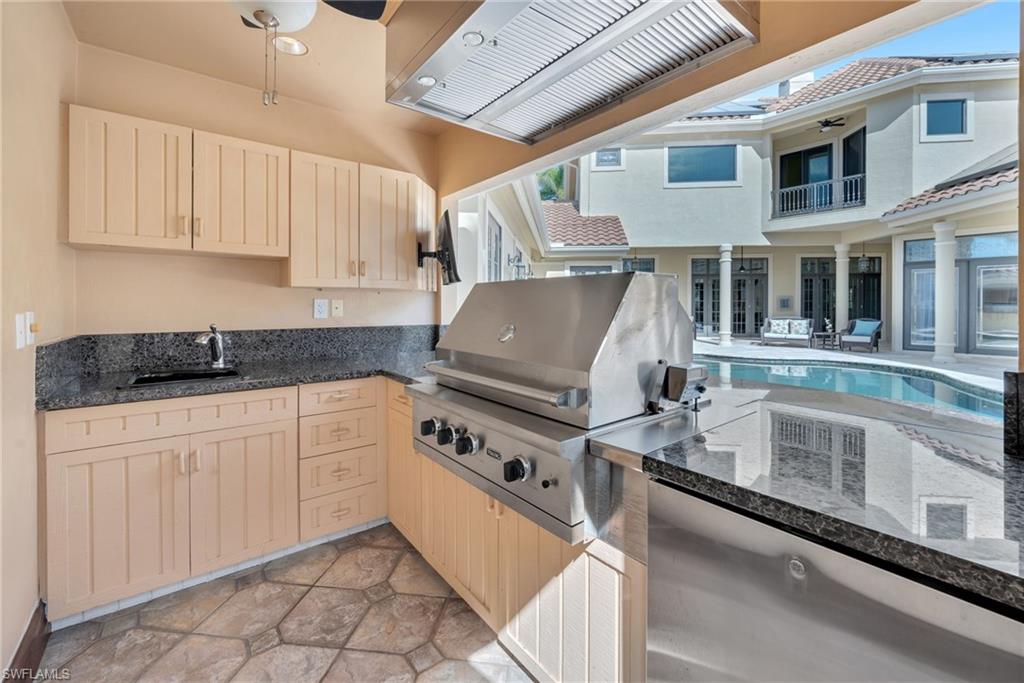 HIDDEN HARBOR - Residential