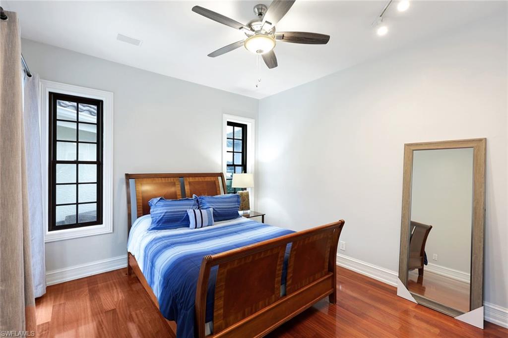 HIDDEN HARBOR - Residential