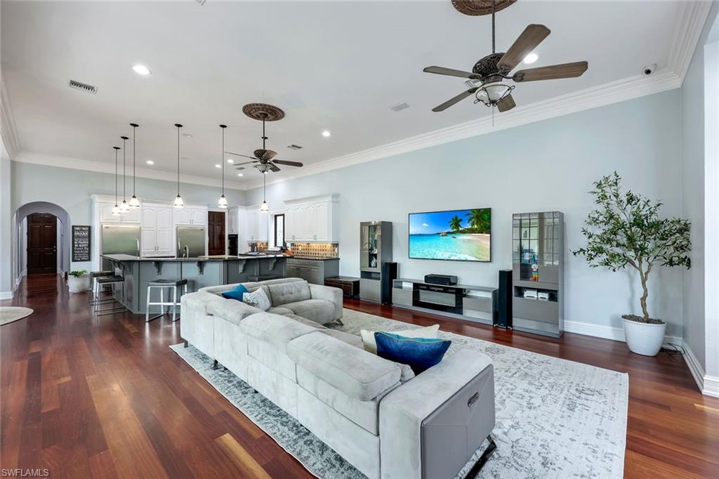 HIDDEN HARBOR - Residential