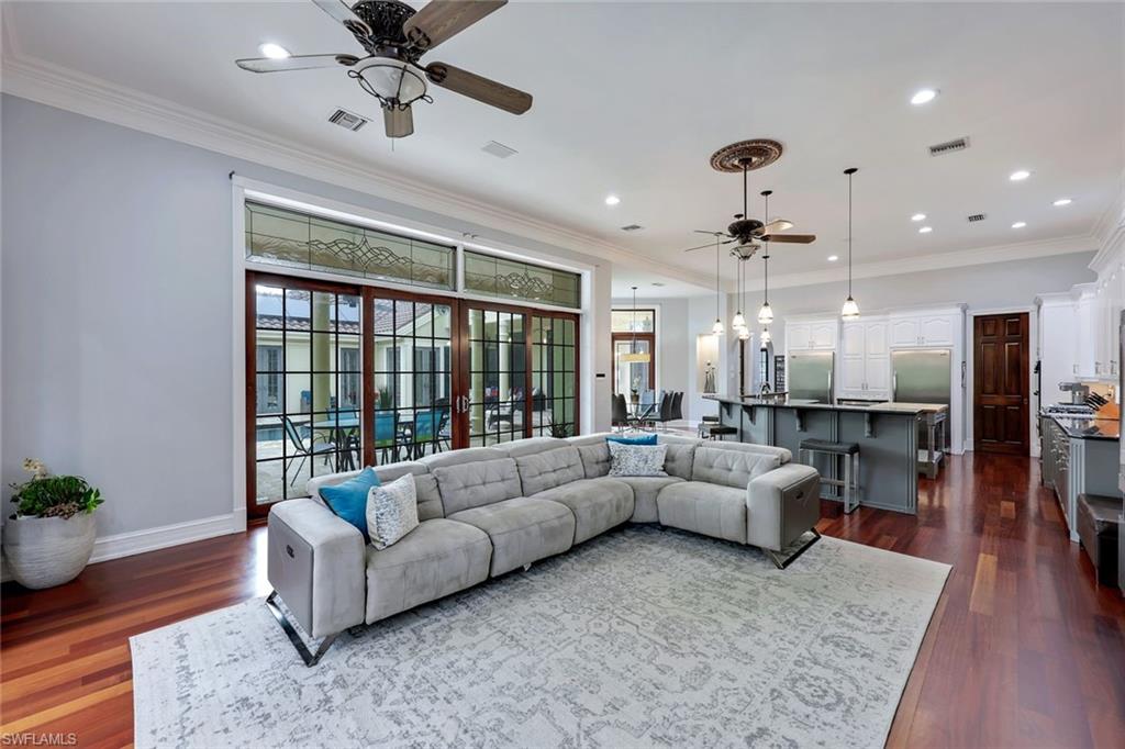 HIDDEN HARBOR - Residential