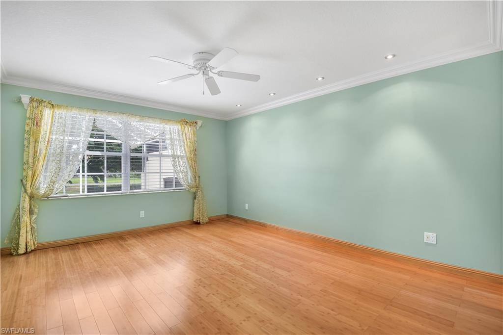 VILLAGE WALK - Residential