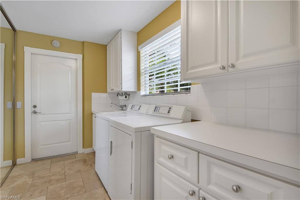 VILLAGE WALK - Residential