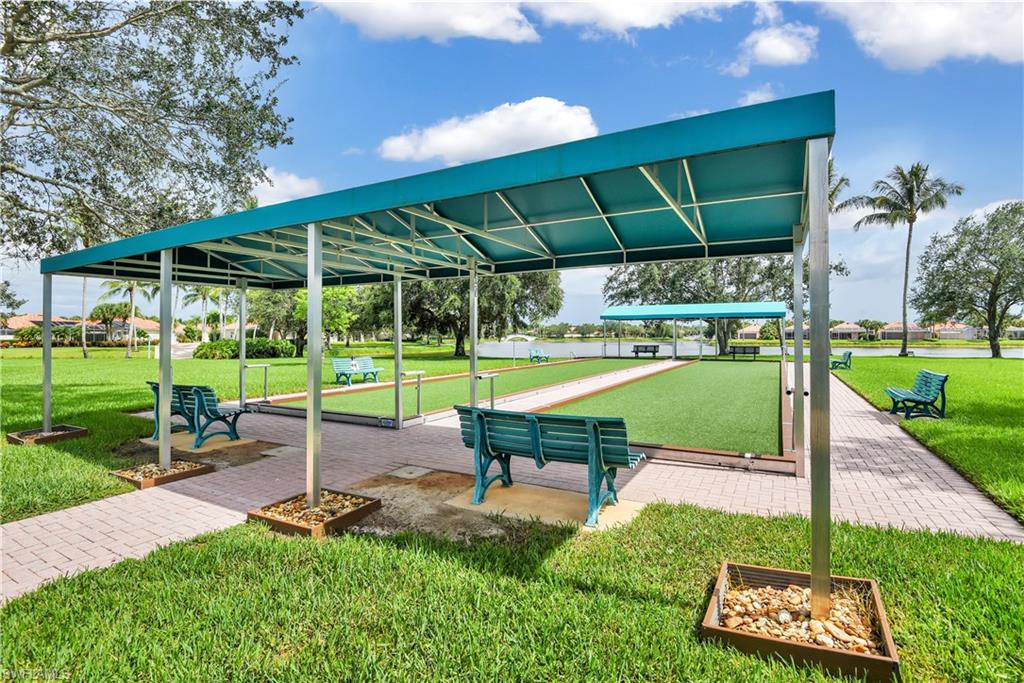 VILLAGE WALK - Residential