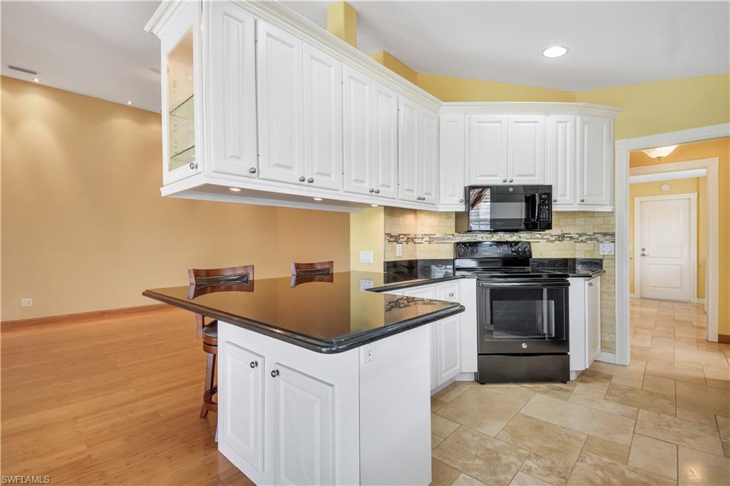 VILLAGE WALK - Residential