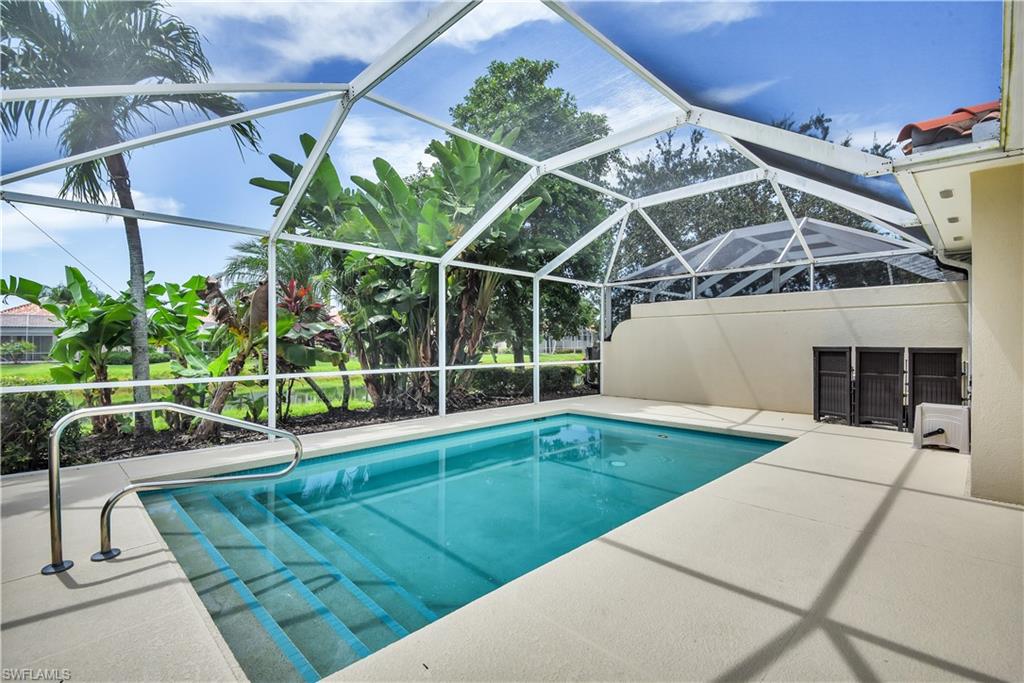 VILLAGE WALK - Residential