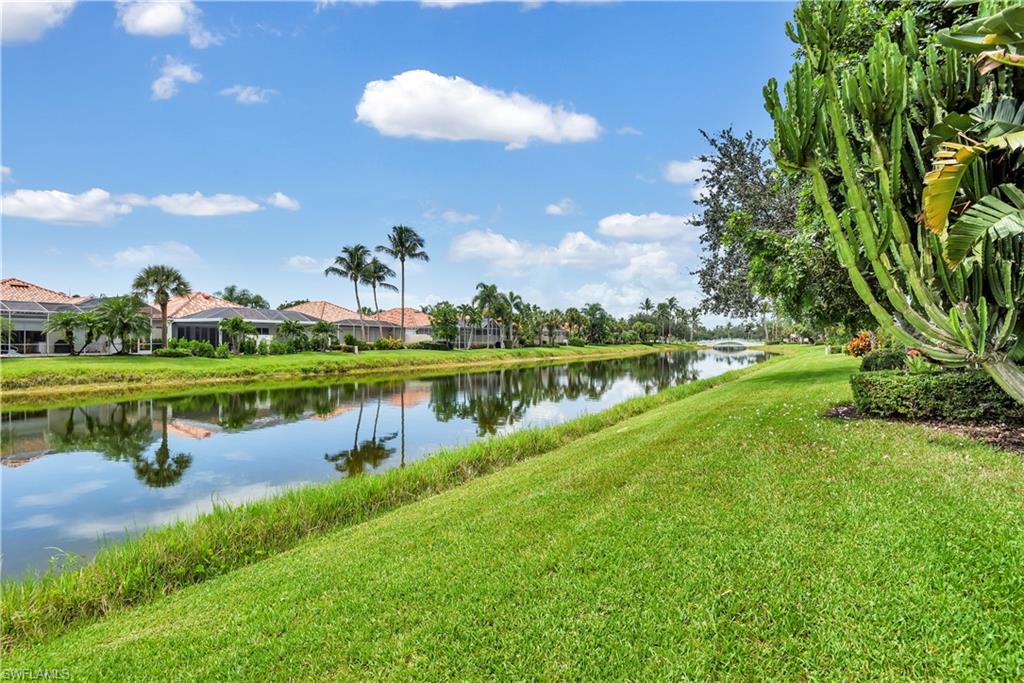 VILLAGE WALK - Residential