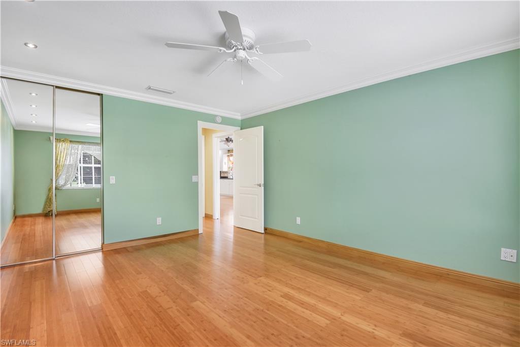 VILLAGE WALK - Residential