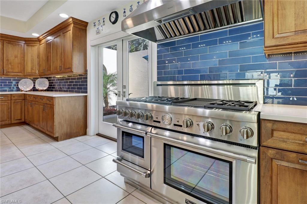 MAHOGANY BEND - Residential