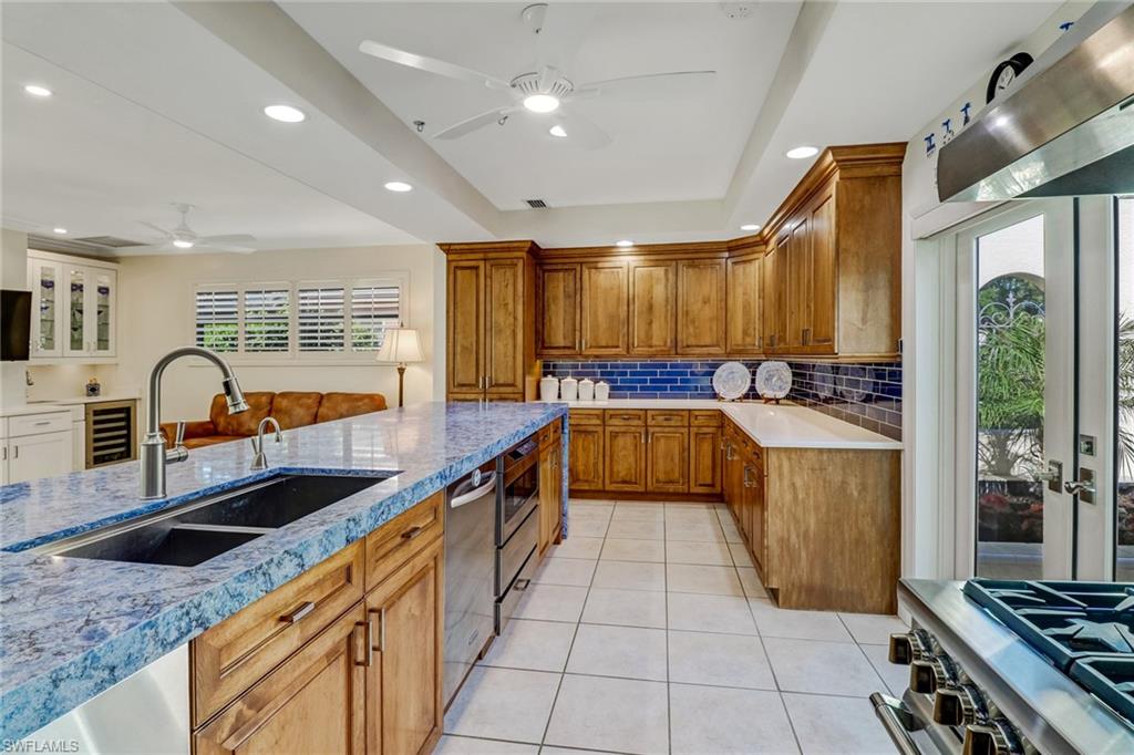 MAHOGANY BEND - Residential