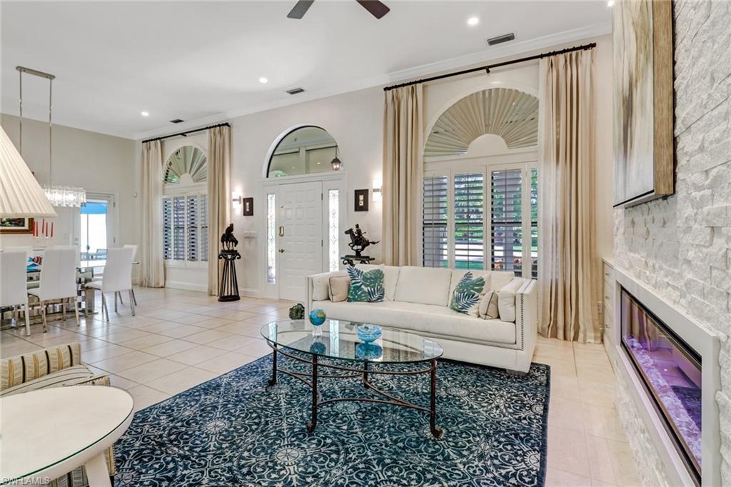 MAHOGANY BEND - Residential