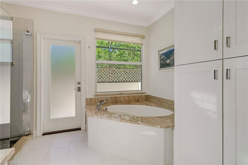 MAHOGANY BEND - Residential