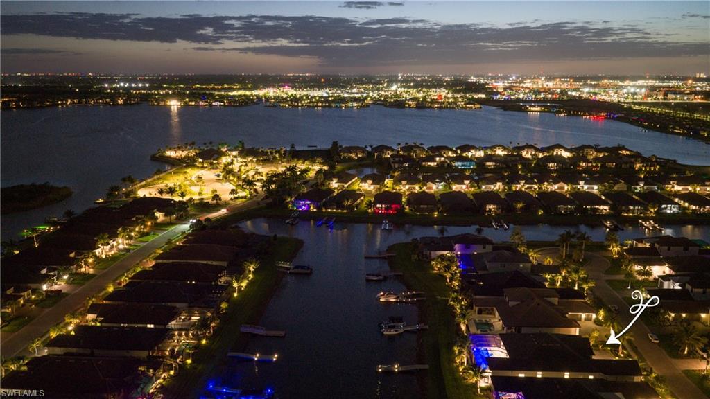 ESPLANADE LAKE CLUB - Residential