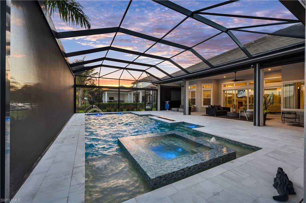 ESPLANADE LAKE CLUB - Residential