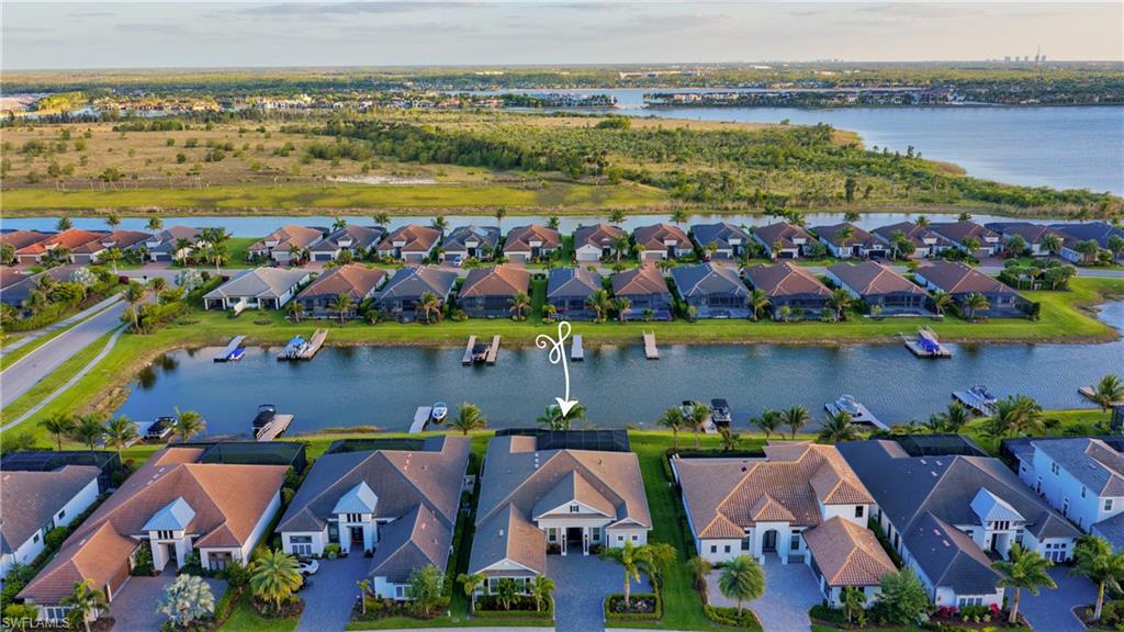 ESPLANADE LAKE CLUB - Residential