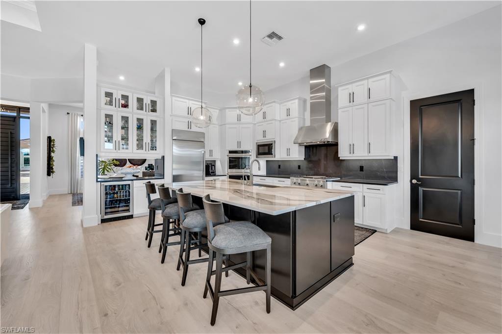 ESPLANADE LAKE CLUB - Residential