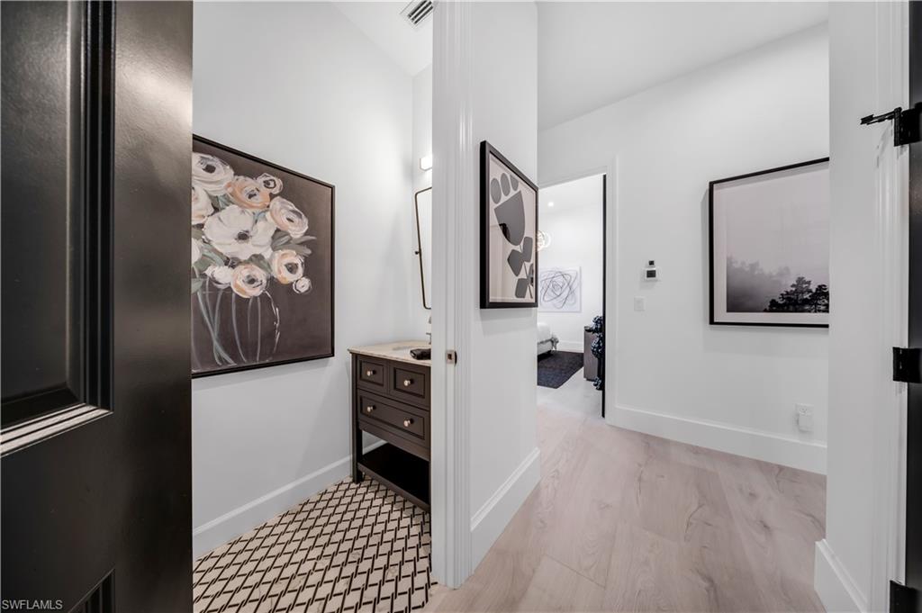 ESPLANADE LAKE CLUB - Residential