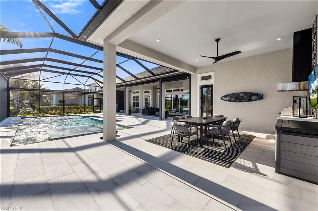 ESPLANADE LAKE CLUB - Residential