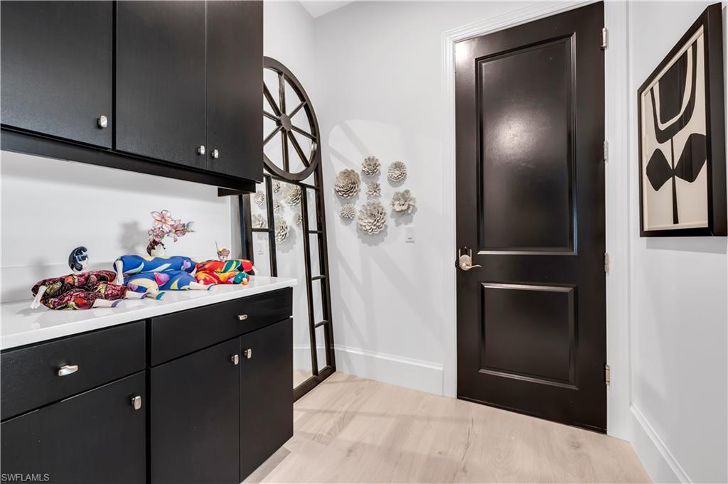 ESPLANADE LAKE CLUB - Residential